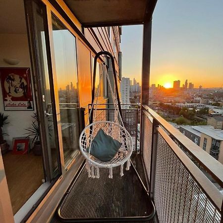 Whitechapel Two Bedroom Luxury Apartment - Free Private Parking - City Views London Exterior foto