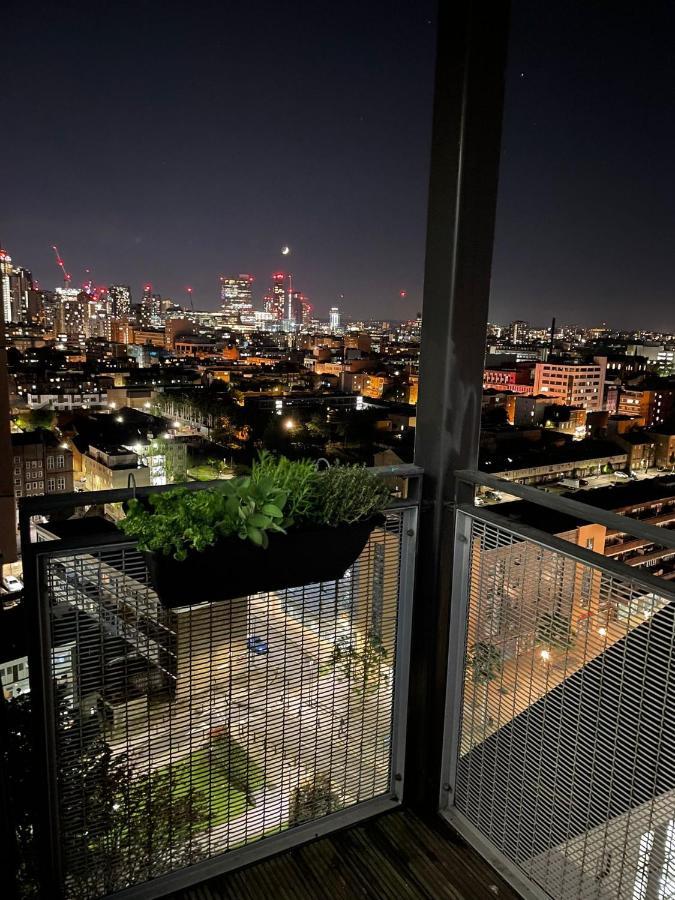 Whitechapel Two Bedroom Luxury Apartment - Free Private Parking - City Views London Exterior foto